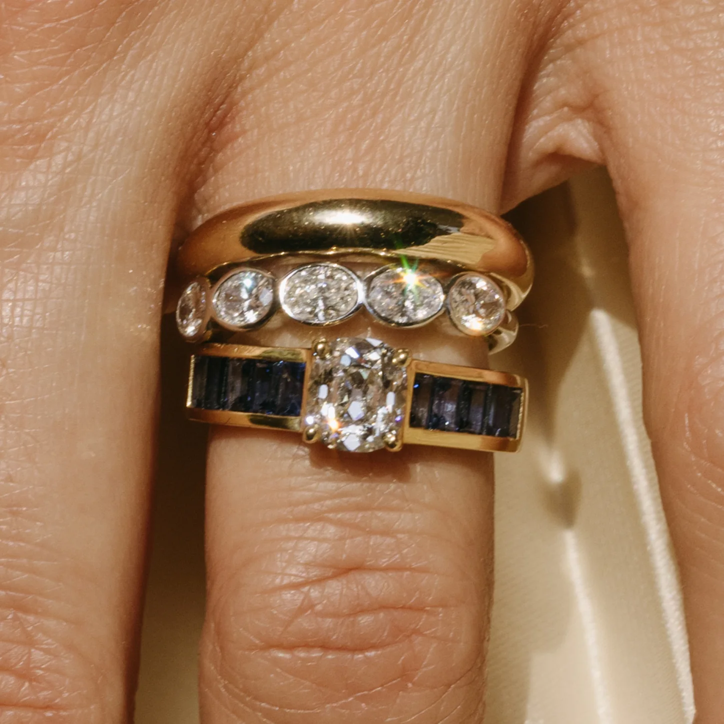 1.16ct Old Mine Lab Diamond and Sapphire Millay Ring - Image 2