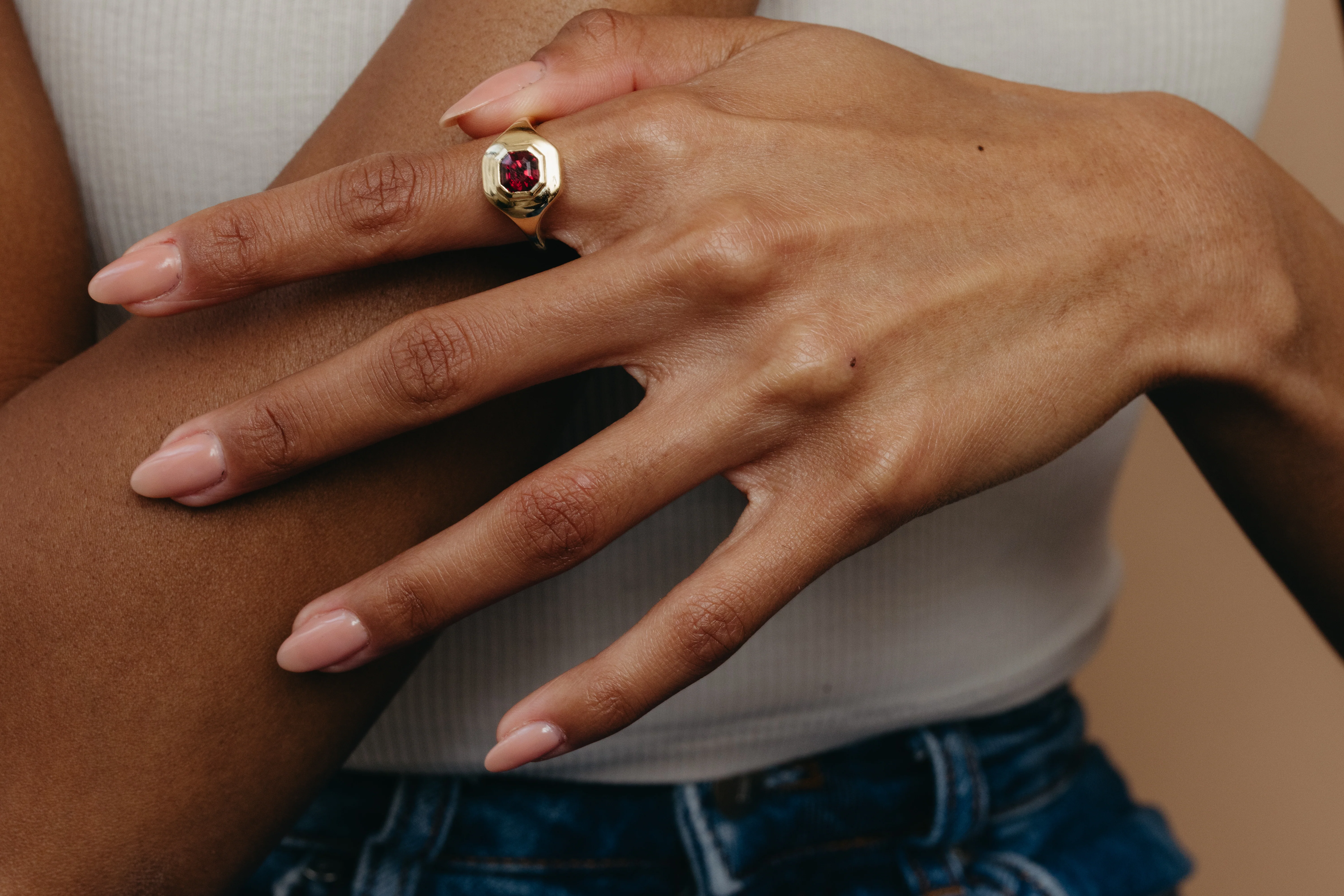 1.50ct Rhodolite Ripple Ring - Image 3