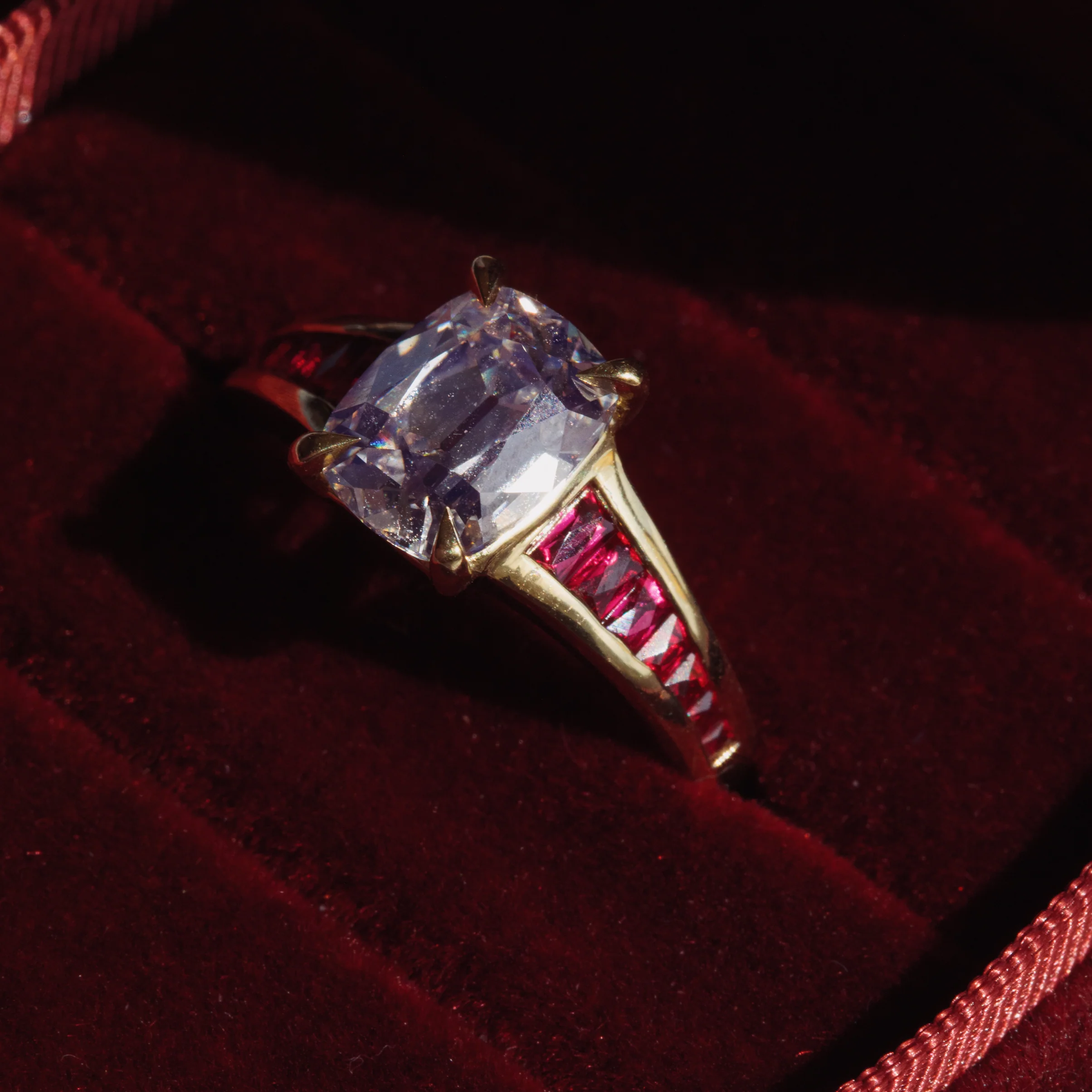 2.21ct Old Mine Cut Diamond & Ruby Millay Ring - Image 3
