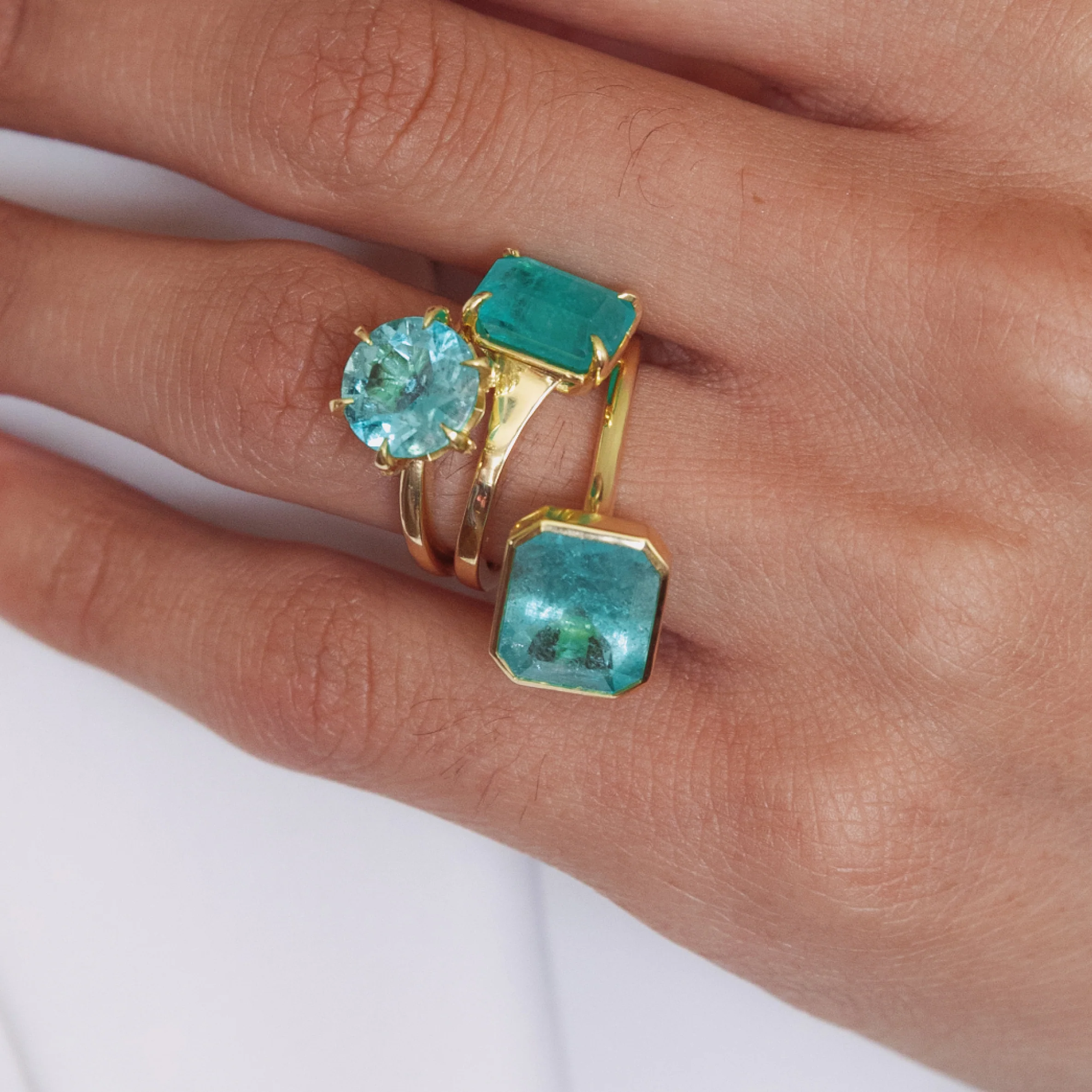 2.81ct Muzo Emerald Neena Ring - Image 6