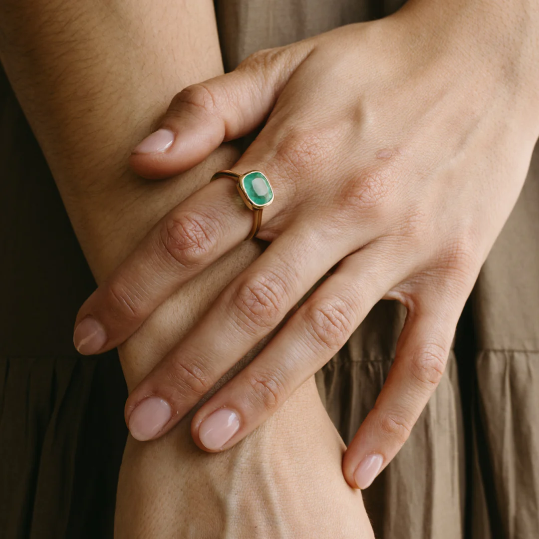 2.87ct Emerald Bezel Ring - Image 5
