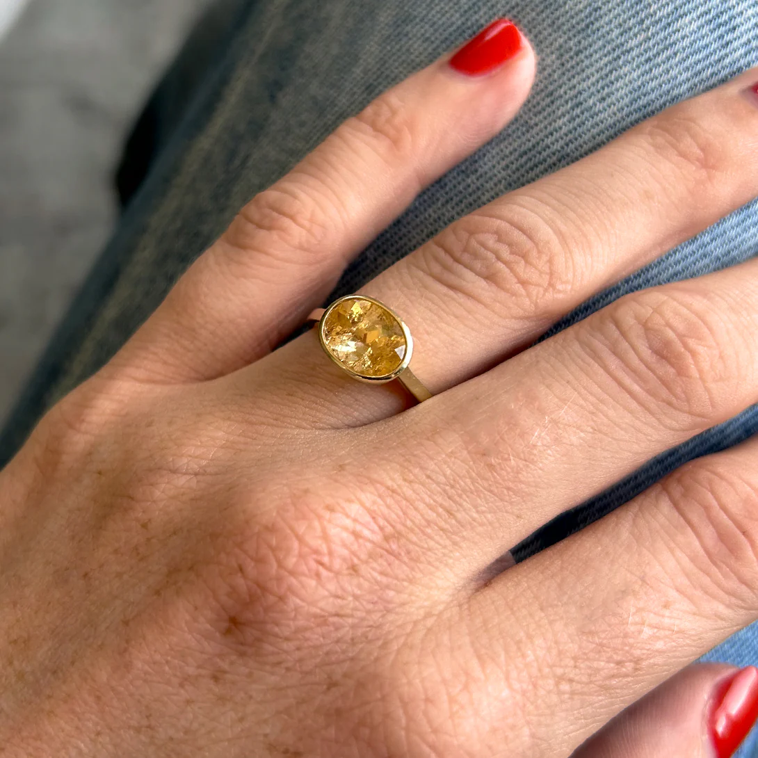 2.90CT IMPERIAL TOPAZ BEZEL RING - Image 5