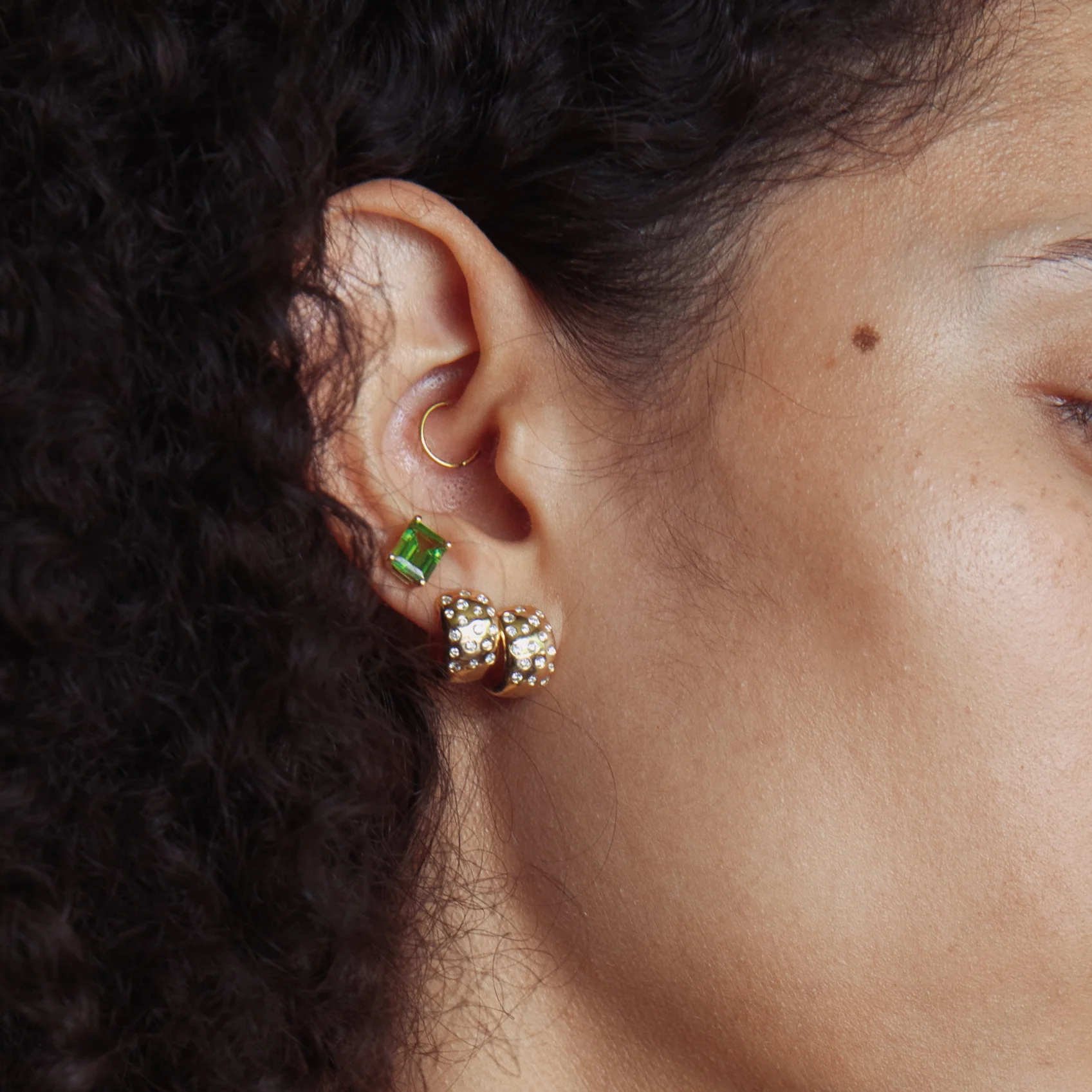 Peridot Prong Set Stud Earrings - Image 4