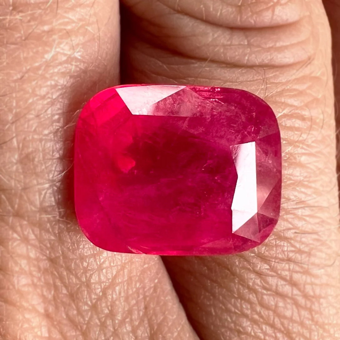 9.03CT VIVID PINK SPINEL RING - Image 3