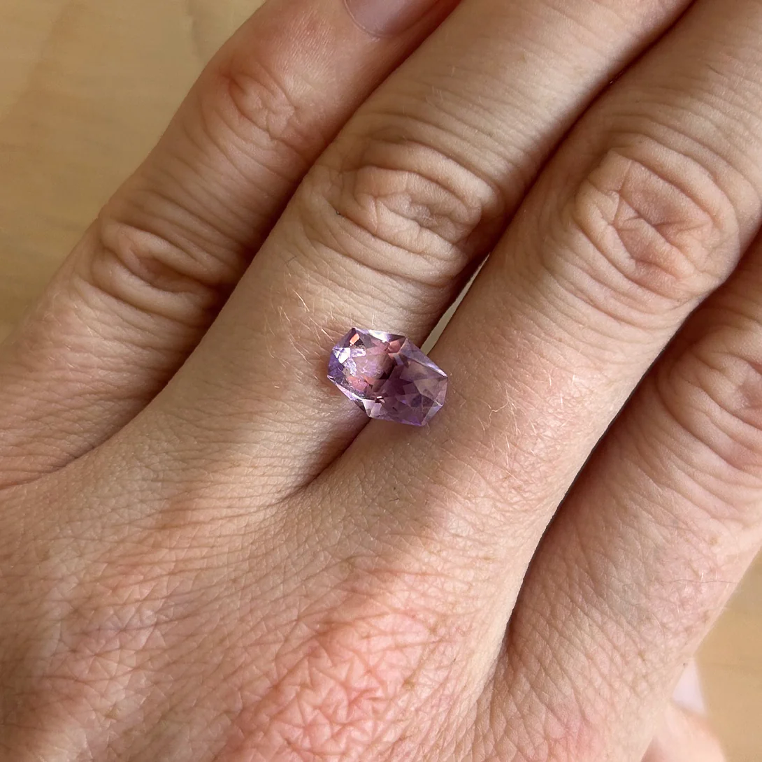 BESPOKE 1.77CT MONTANA AMETHYST - Image 4