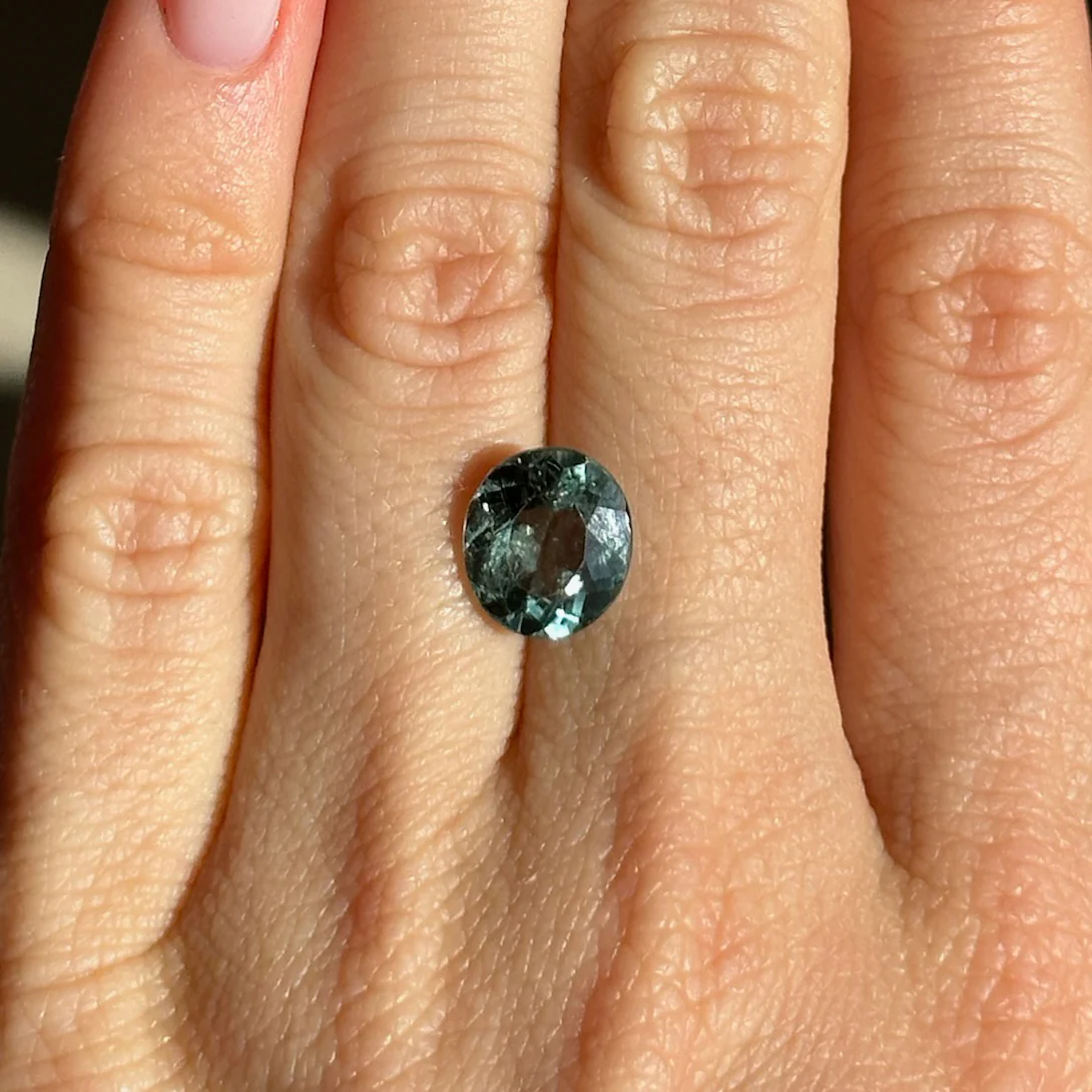 BESPOKE 3.04CT OVAL BERYL - Image 2