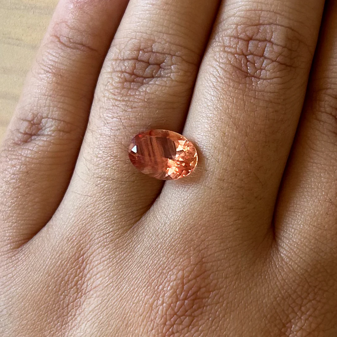 BESPOKE 4.09CT OREGON SUNSTONE - Image 2