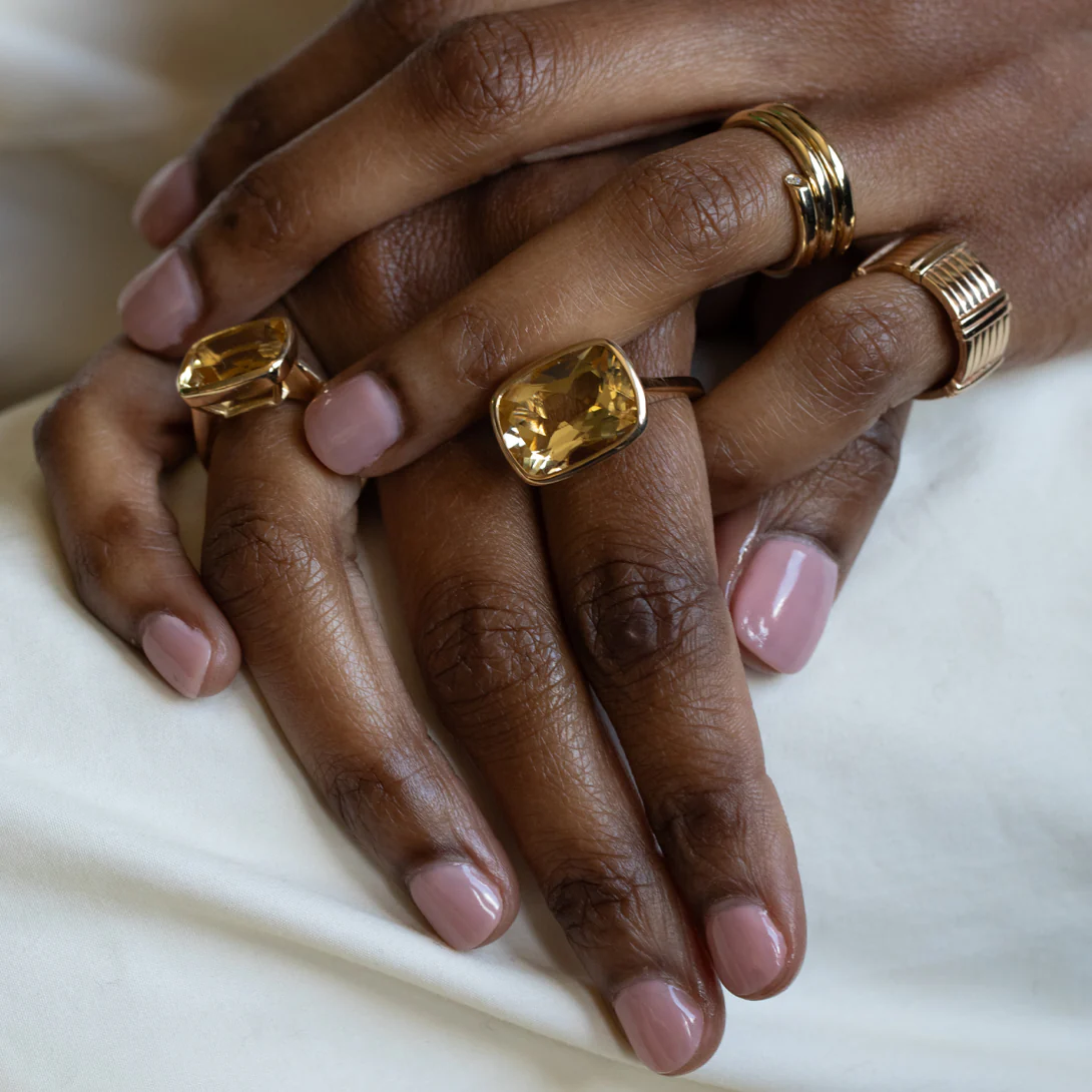 GOLD TONY RING - Image 5