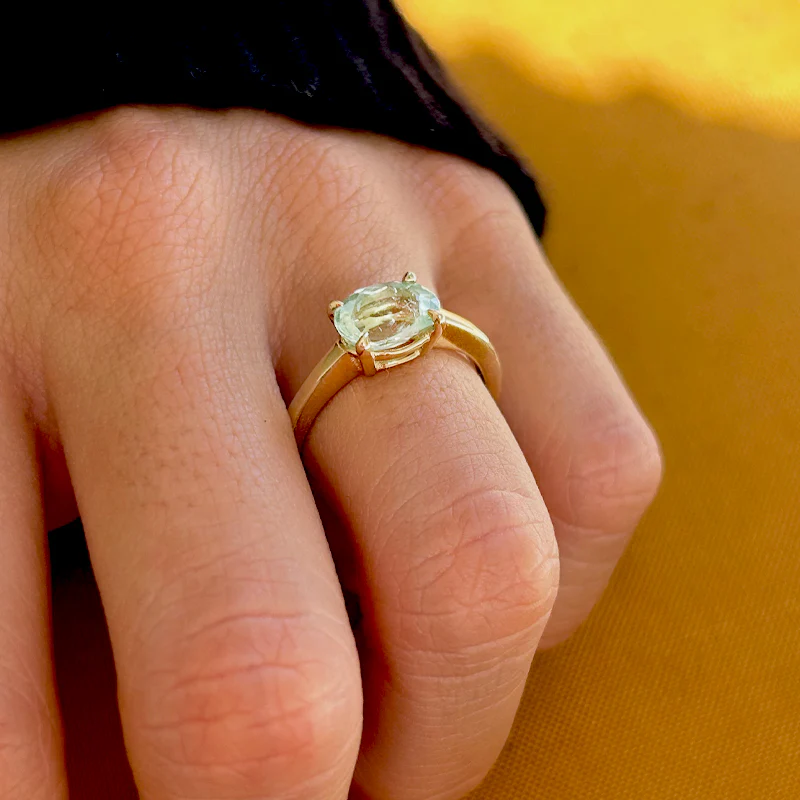 LIGHT GREEN TOURMALINE PRONG RING - Image 4