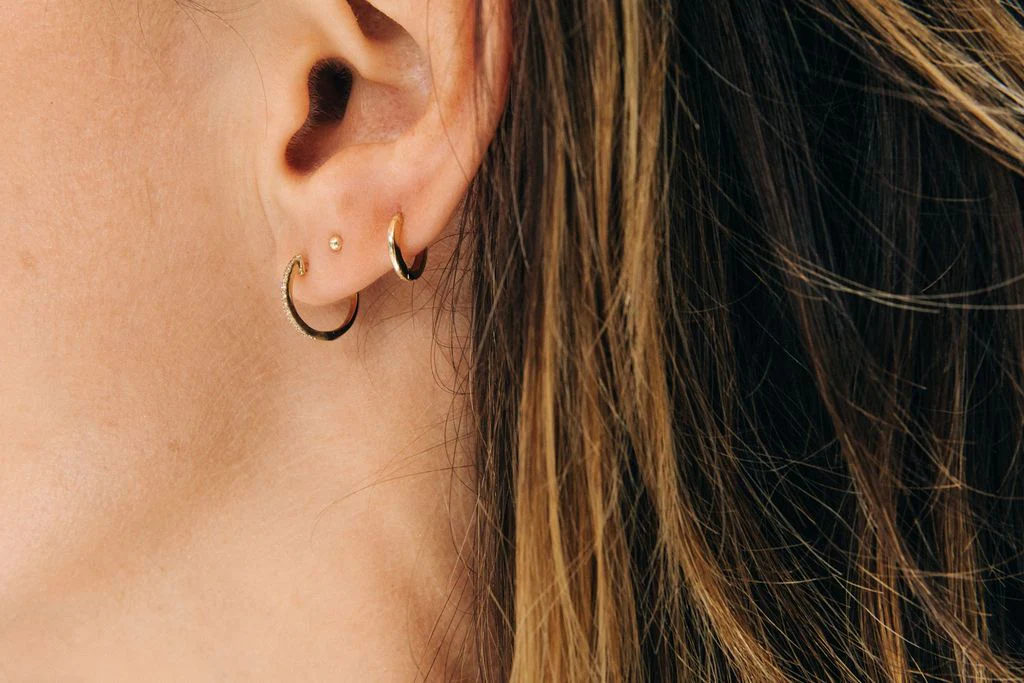 PLAIN BABY HOOP EARRINGS - Image 5