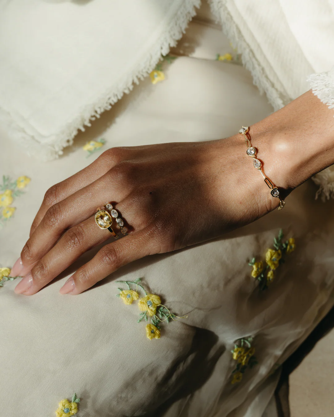 Yellow Sapphire Basket Ring - Image 3